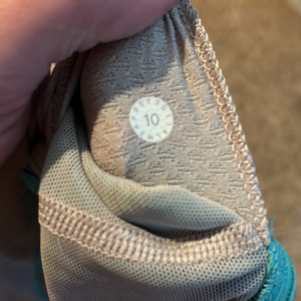 Lululemon Sports Bra - Picture 4 of 4